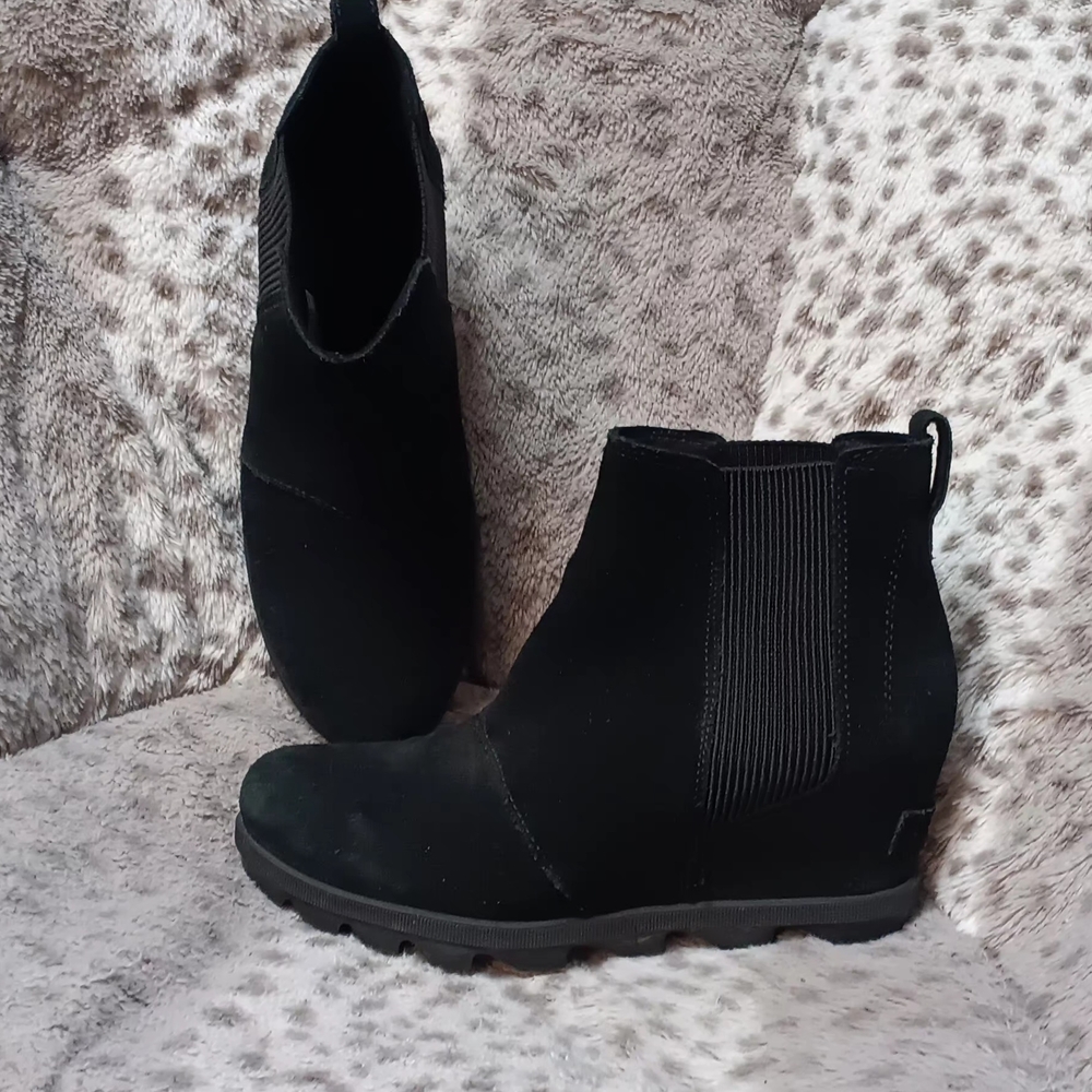 Sorel Black Suede Ankle Booties